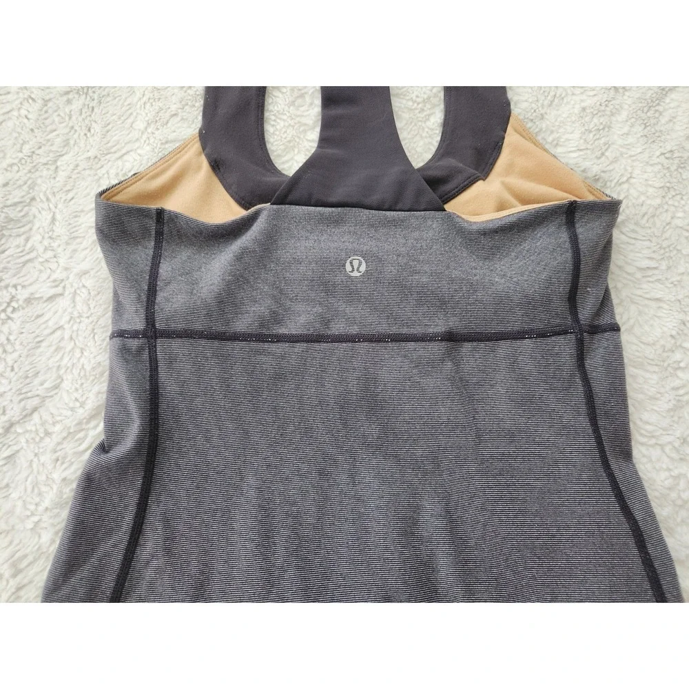 Lululemon Gray Striped Built in Bra Tank Top Racerback Workout Athletic Womens